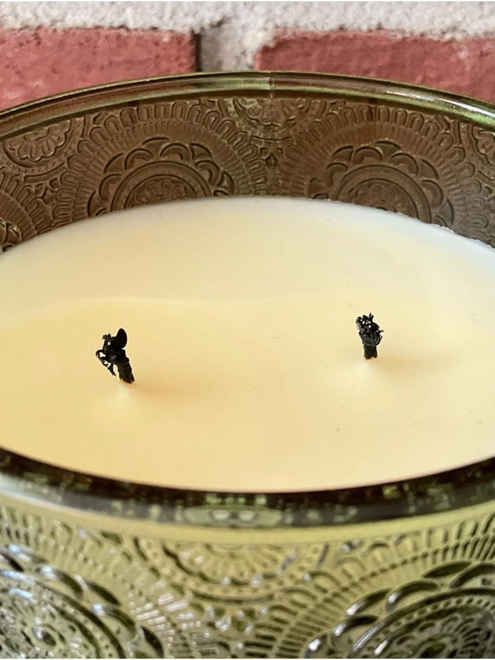 Bellevue Luxury Candle Fern & Rainwater Scented Double Wick Candle - Green Glass
